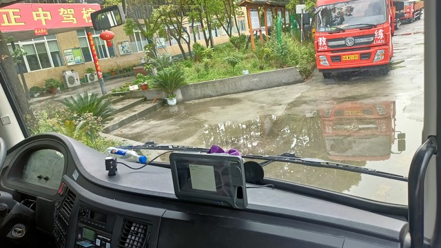  "智慧驾培：科技驱动下的驾驶培训革新"